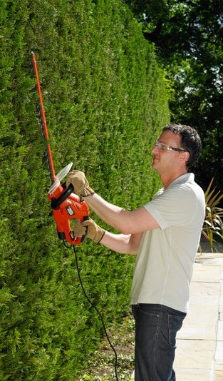 Nůžky na živý plot Black-Decker GT6060