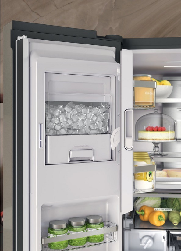 Chladnička americká Whirlpool WQ9I FO2BX EF, NoFrost, černá, výrobník ledu