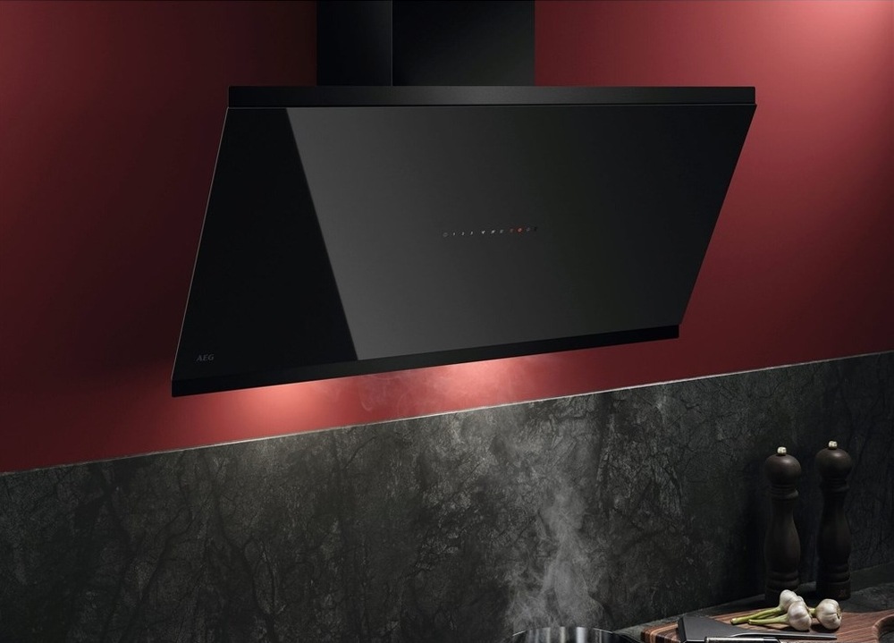 Vertikální odsavač par AEG GV77D91SB Hob2Hood