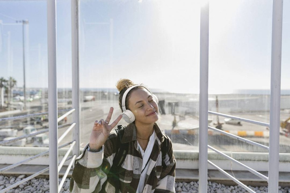 Sluchátka JBL Tune 670NC - bílá