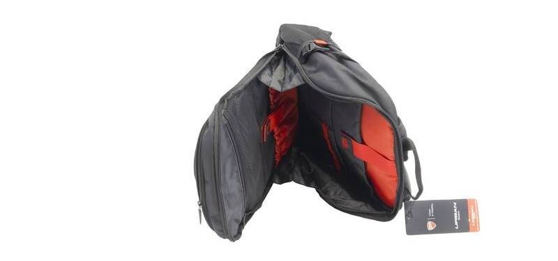 https://www.kasa.cz/services/TsPreviewProduct/?match=DUCDUCBKPWTPDucati Urban Backpack, černá Sbalte se pohodlně na vyjížďku s batohem Ducati Urban Backpack. Nabízí objem 40 l a vejde se do něj třeba notebook, baterie, nabíječky a další malé příslušenství. Po stranách najdete síťové kapsy pro lahve na pití. Díky nárazuvzdorné konstrukci je vhodný pro jízdu na koloběžce nebo bruslích. Horní část batohu je přístupná ze 2 dílů s oboustrannými zipy. Prázdný batoh můžete jednoduše složit do kompaktního balení. Polstrovaná podšívka se postará o bezpečné zatížení na vašich zádech a pohodlné nošení, přední část je z EVA materiálu a střední část je volná pro ideální pohyb páteře. https://www.kasa.cz/services/TsPreviewProduct/?match=DUCDUCBKPWTP Klíčové vlastnosti: Batoh s obsahem 40 l Nárazuvzdorná konstrukce vhodná pro jízdu na koloběžce Praktické vnitřní uspořádání a síťky na lahve po stranách Má polstrovanou podšívku pro bezpečné zatížení na zádech Přední část je tvořena EVA materiálem Odolný a pohodlný batoh pro vaše vyjížďky i výlety do přírody. Bezpečí pro vaše záda Batoh se velmi pohodlně nosí, stačí utáhnout popruhy dle vašich potřeb. Díky polstrované podšívce a prázdné střední části je nošení velmi komfortní. https://www.kasa.cz/services/TsPreviewProduct/?match=DUCDUCBKPWTP