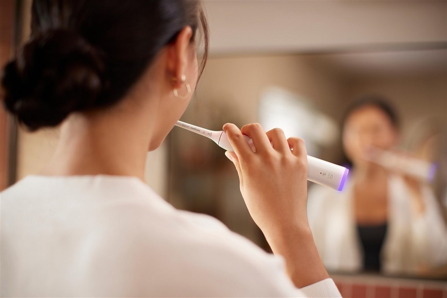 Zubní kartáček Philips HX7400/01 Sonicare 6100