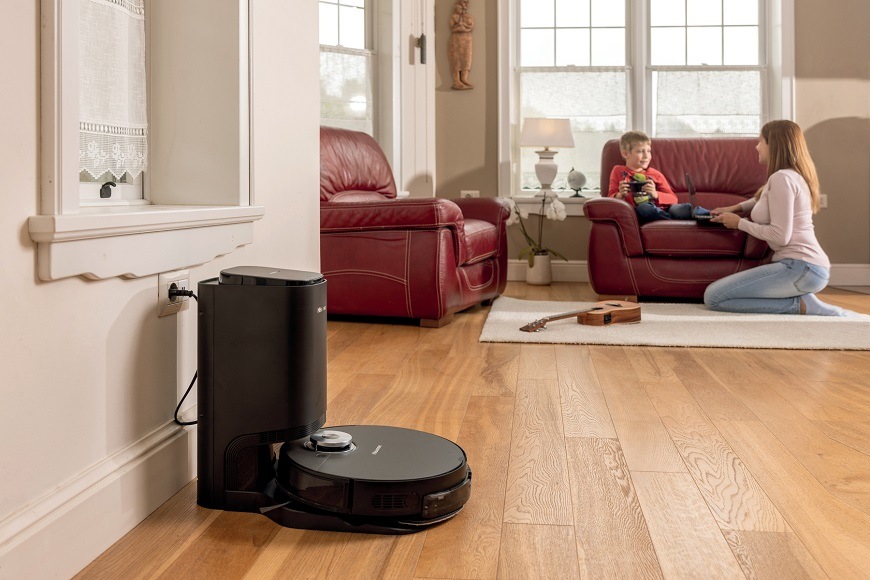 Robotický vysavač Hisense RVCLS144AB, černý, Inteligentní stanice pro sběr prachu