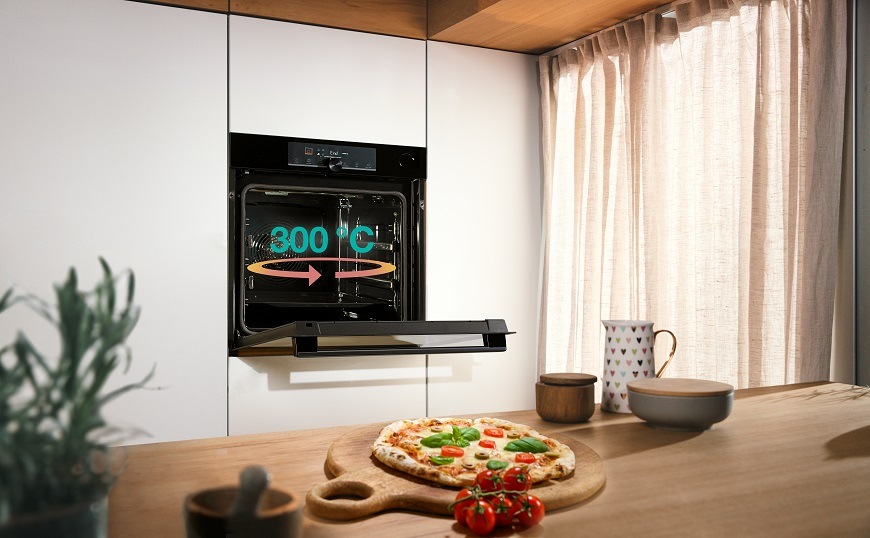 Vestavná trouba Gorenje BSAX6737E08BG, program pizza