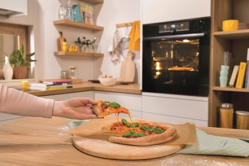 Vestavná trouba Gorenje BO6737E02X, pizza program