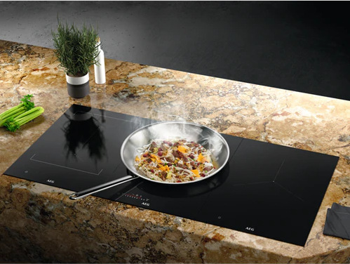 AEG Mastery IWE41600KB vestavná varná deska