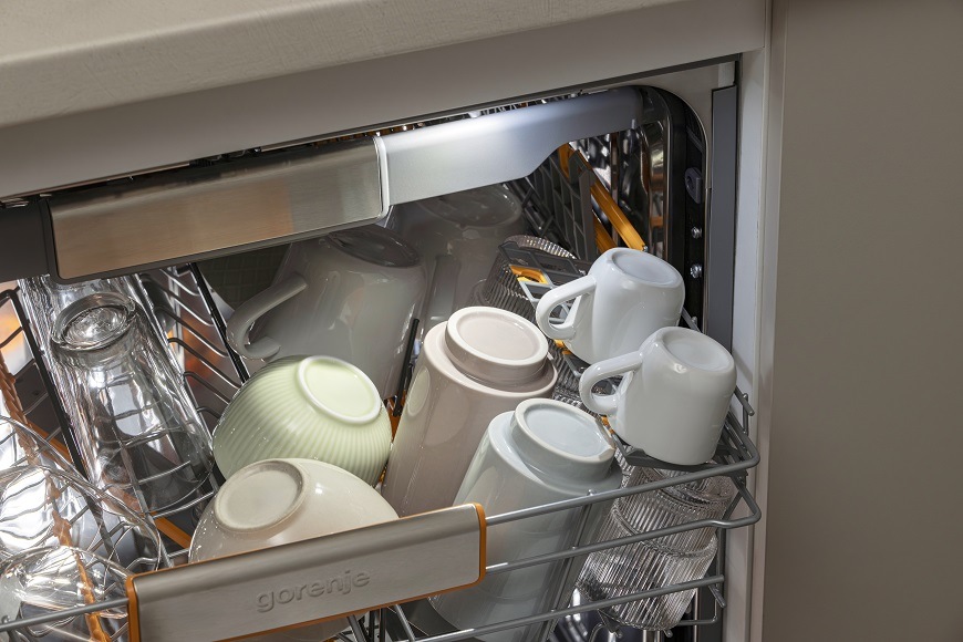 Vestavná myčka Gorenje GV693A65AD, LED osvětlení