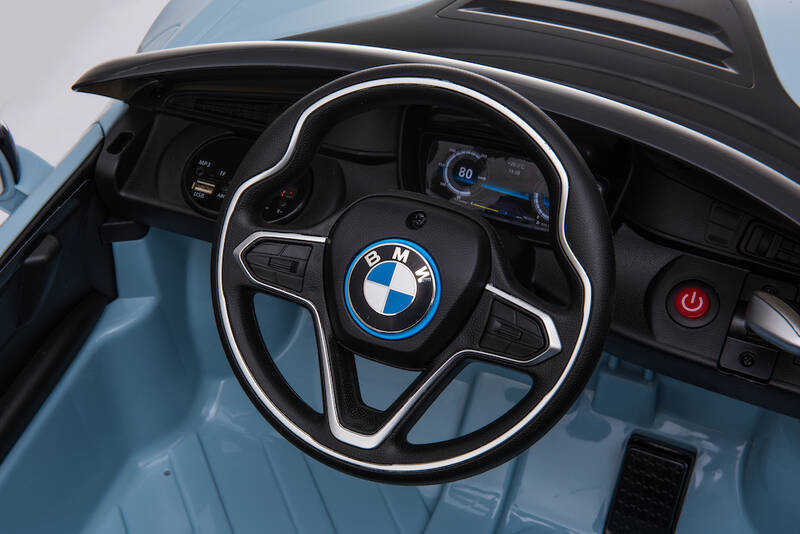 Eljet BMW i8 Coupe, světle modrá