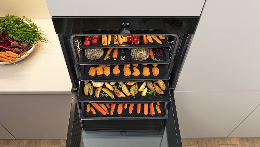 Vestavná trouba Gorenje GO66EPIZZA350C, černá, 