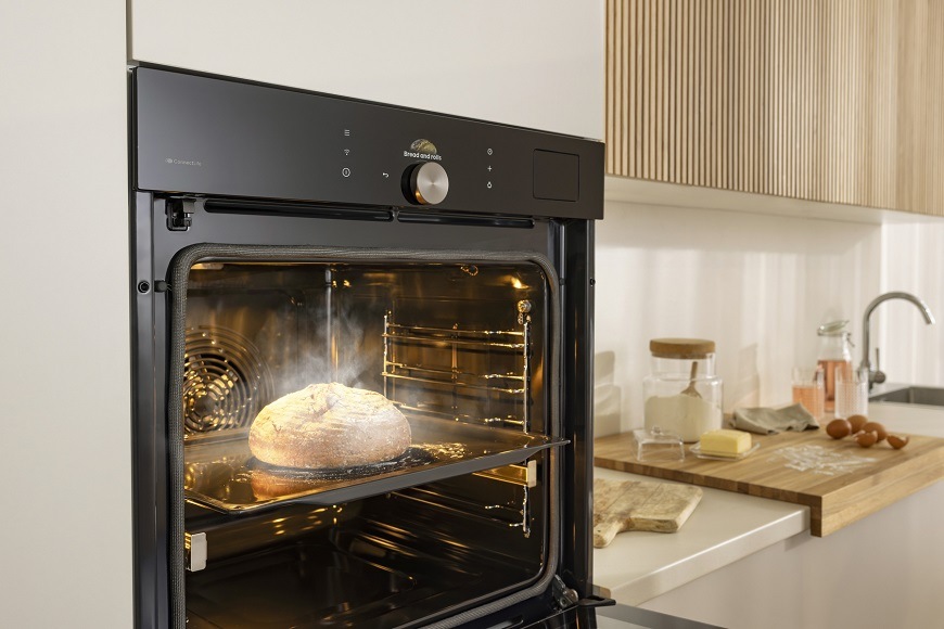 Vestavná trouba Gorenje BSA6138B, černá, SteamAssist Pro