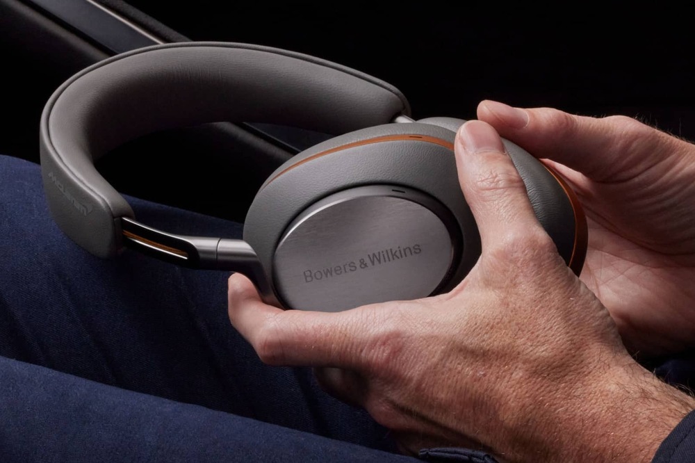 Bowers & Wilkins Px8 McLaren Edition