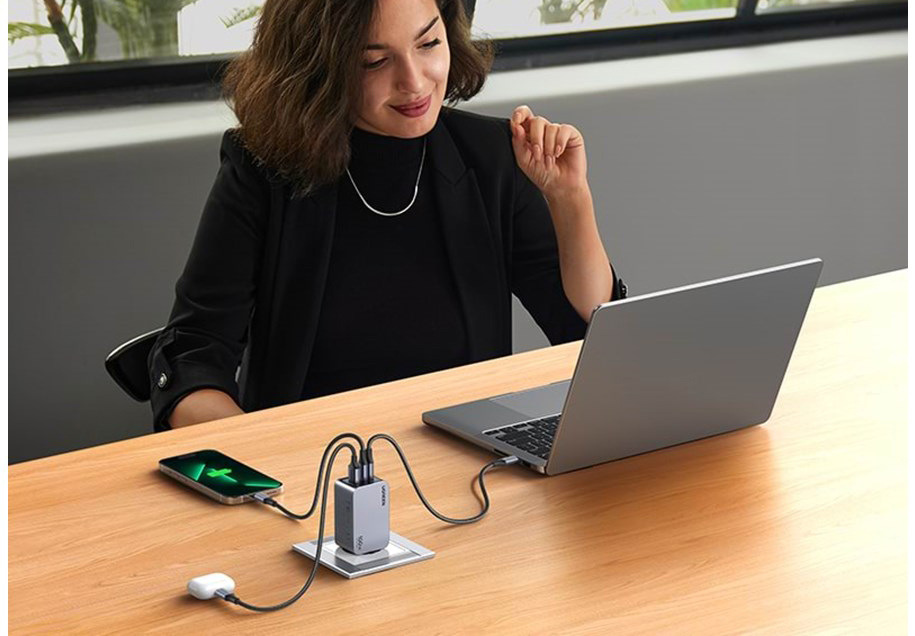 Nabíječka do sítě UGREEN Nexode 100 W GaN, 1x USB. 2x USB-C - šedá