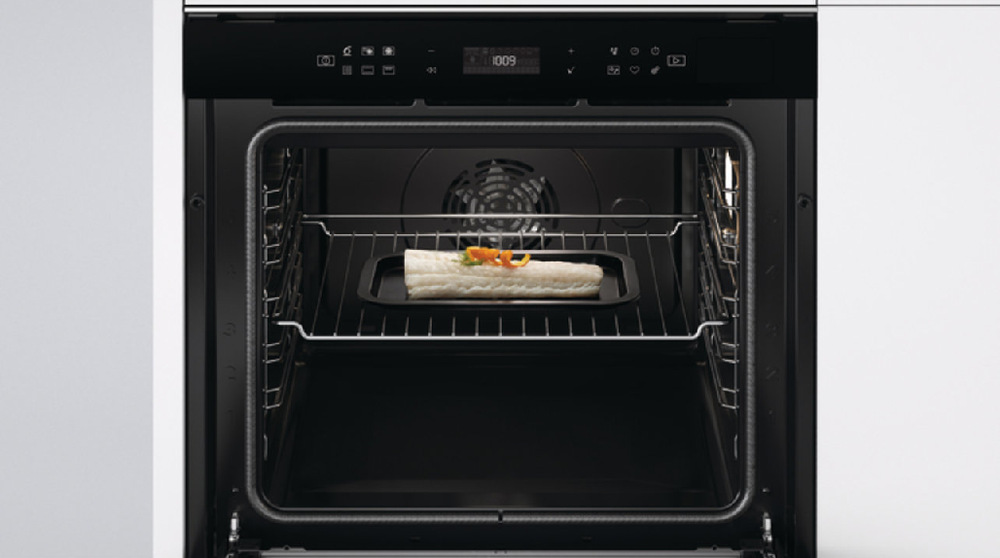 Trouba vestavná Whirlpool W7 OS4 4S1 P BL, parní
