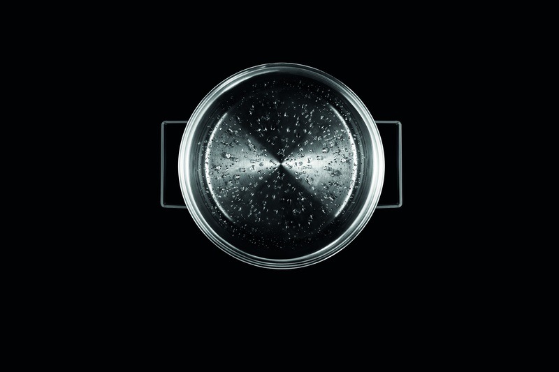 Varná deska indukce Whirlpool WVHF83BB FKIT, s odsáváním, funkce Booster