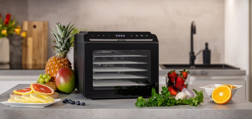 Sušička ovoce Gorenje FDK600DB, černá, v domácnosti