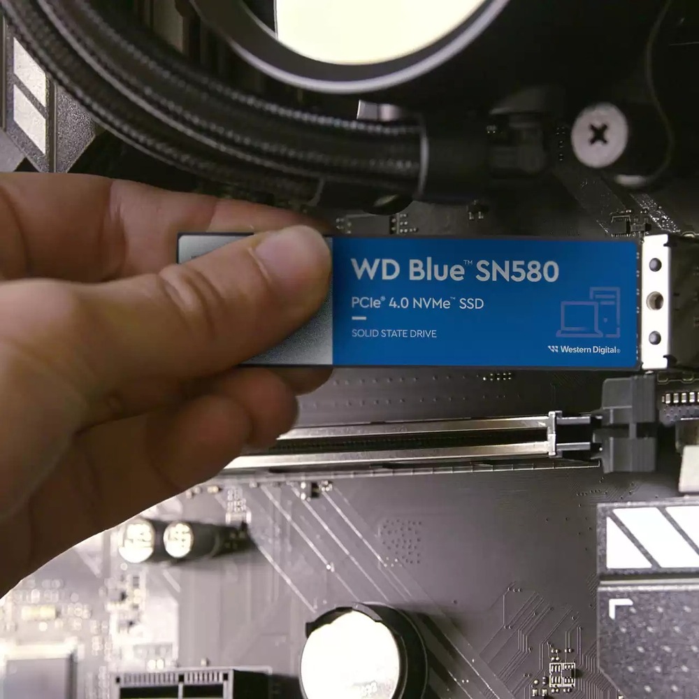 Western Digital Blue SN580 (WDS200T3B0E)