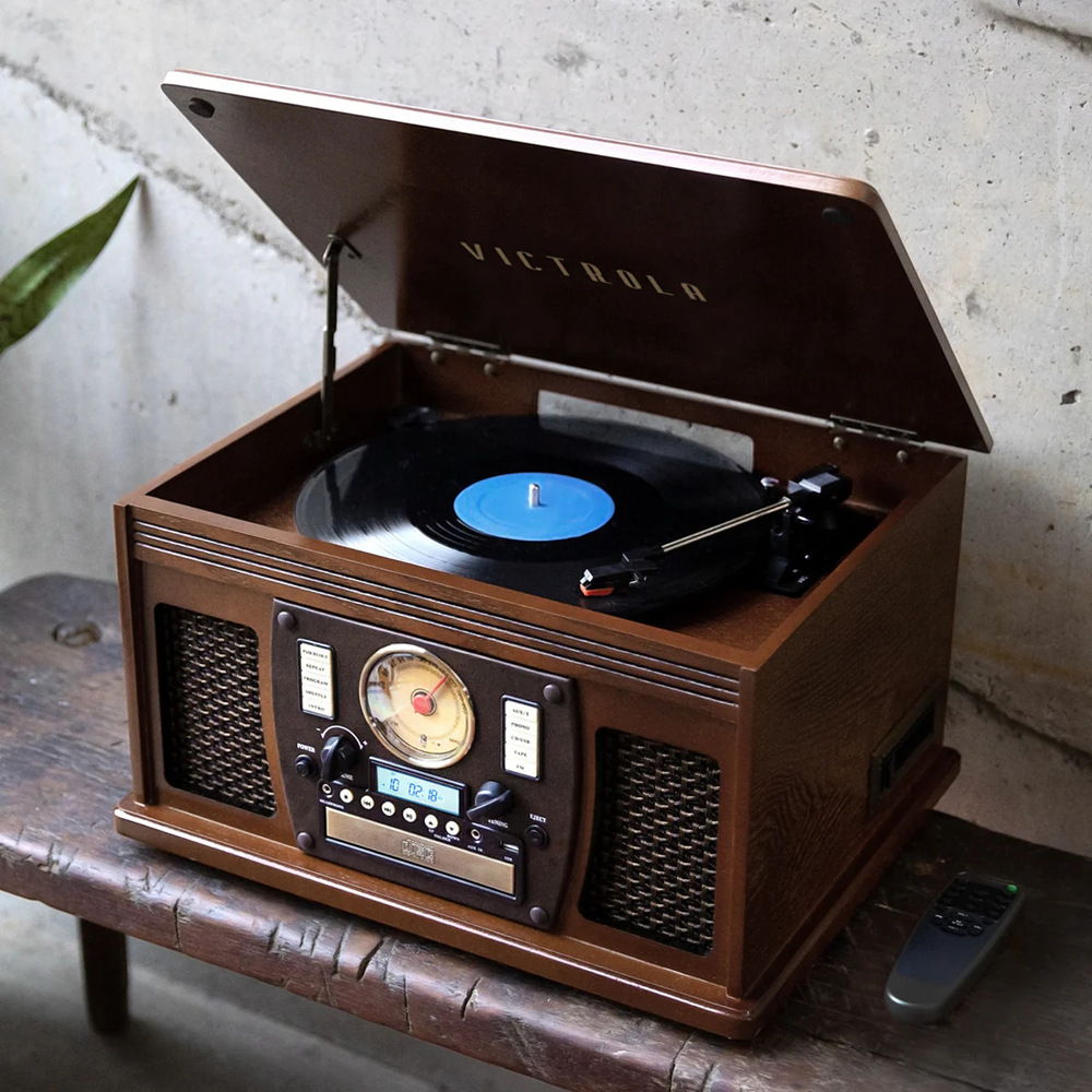Victrola VTA-600B-MAH Navigator, hnědá