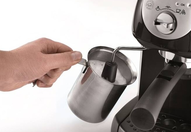DeLonghi EC201CD.B, černá