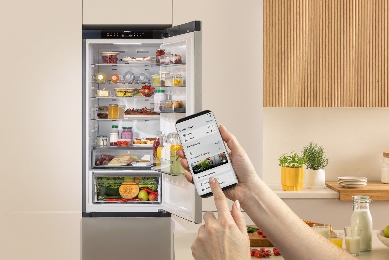 Gorenje chladnička NRK61C61X4WFE, nerez, mobilní aplikace