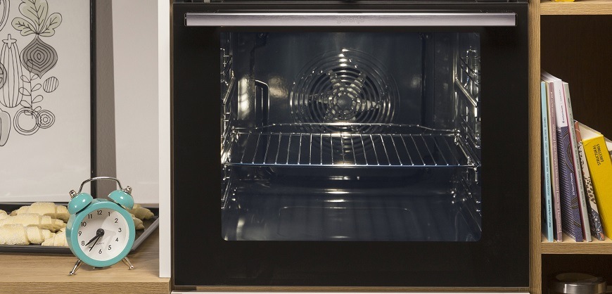 Vestavná trouba Gorenje BOS6737E13BG, černá, rychlé předehřátí trouby