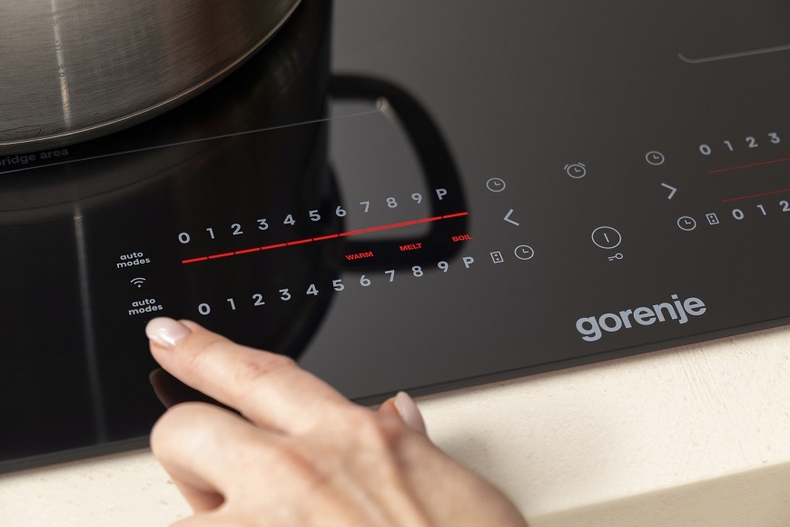 Varná deska Gorenje GI6432BCWF, černá, auto programy