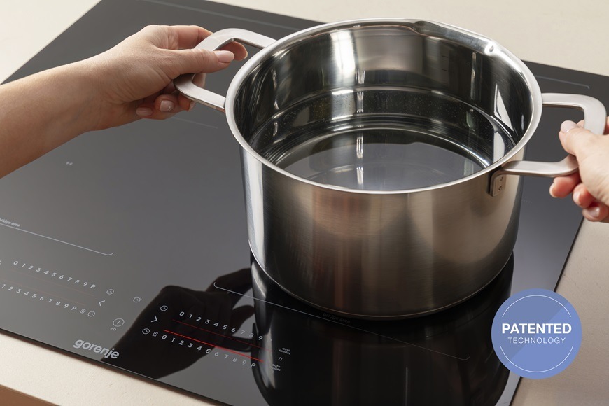 Indukční varná deska Gorenje GI6432BXWF, spojení dvou varných zón v jednu velkou