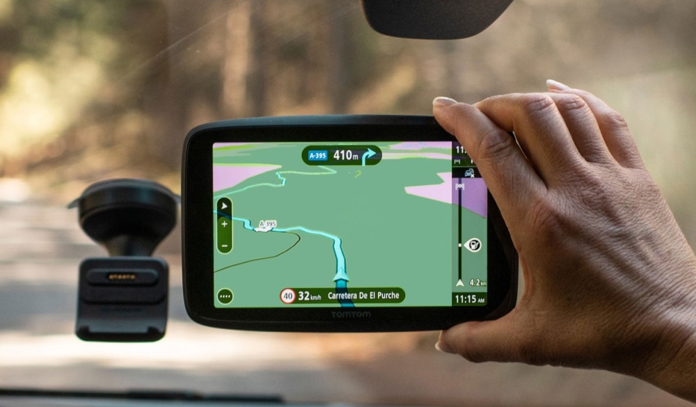 TomTom GO NAVIGATOR