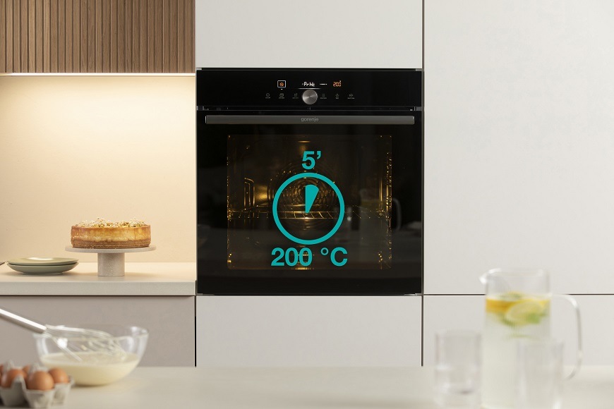 Vestavná trouba Gorenje GO66EPIZZA350C, černá, 