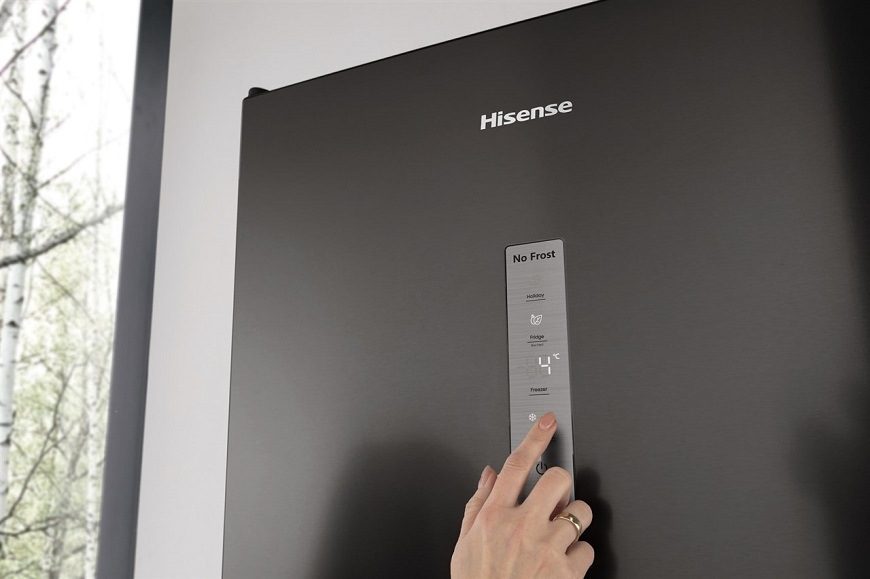 Chladnička Hisense RM469N4AFD1, černá, LED displej