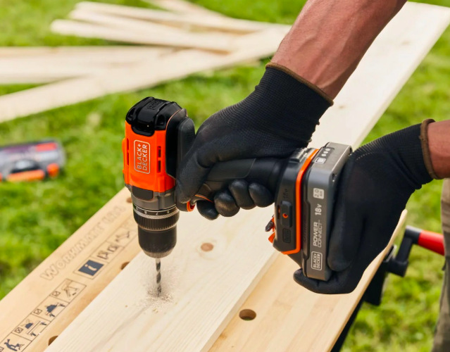 Aku vrtačka Black-Decker BCD382D1XK-QW (s baterií)