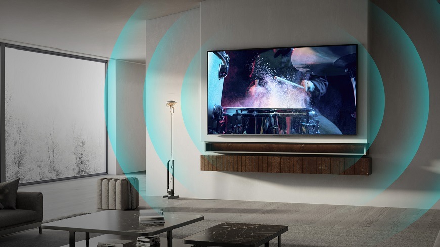 Televize Hisense 55E8Q, vestavěný subwoofer
