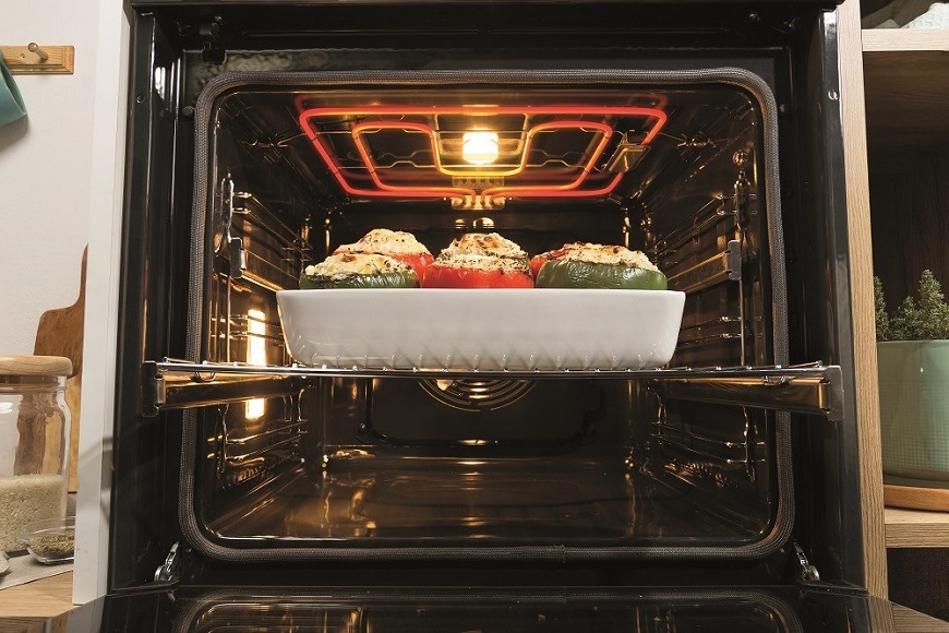 Vestavná trouba Gorenje BO6737E02X, víceúrovňové pečení