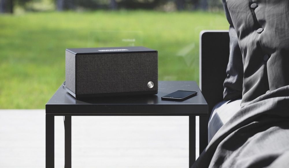Přenosný reproduktor Audio Pro BT5, černý