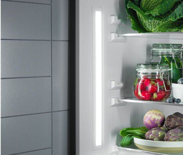 Electrolux LNT7TF18S, bílá