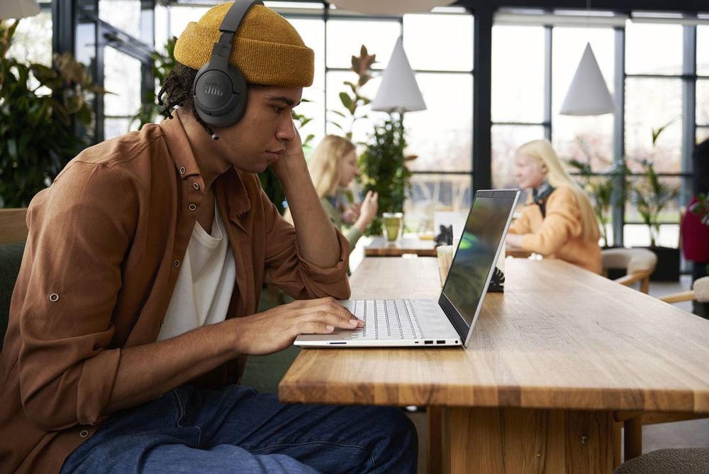Sluchátka JBL Tune 770NC - bílá