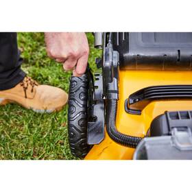 Sekačka Dewalt DCMW564P2-QW (s baterií) 
