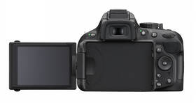 Digitální fotoaparát Nikon D5200 + 18-105 AF-S DX VR černá barva
