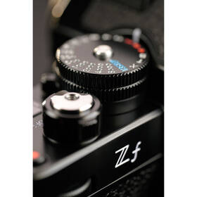 Digitální fotoaparát Nikon Z f + 40 mm SE černá barva
