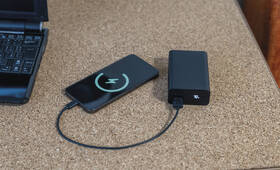 Powerbank EMOS NTBF20, 20000 mAh, 65W černá barva
