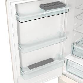 Chladnička s mrazničkou Gorenje ONRK619DC-L krémová barva
