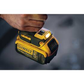 Utahovák rázový Dewalt DCF899P2-QW (s baterií) 
