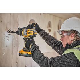 Aku vrtačka Dewalt DCD999H2T (s baterií) 
