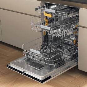 Myčka nádobí Whirlpool W8I HF58 TU 
