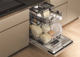 Myčka nádobí Whirlpool W7I HF60 TUS MaxiSpace 

