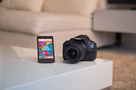 Digitální fotoaparát Canon 1200D černý + 18-55 DC + 8GB černá barva
