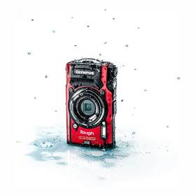 Digitální fotoaparát Olympus TG-5 červená barva
