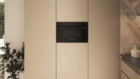 Mikrovlnná trouba Whirlpool WMD7O4TB černá barva
