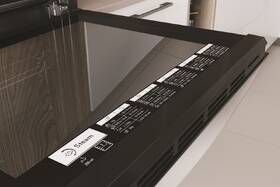Trouba Indesit IFWS 4841 JH BL černá barva
