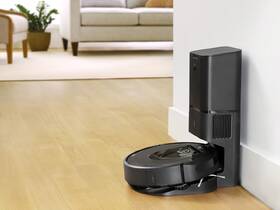 Robotický vysavač iRobot Roomba i7+ 
