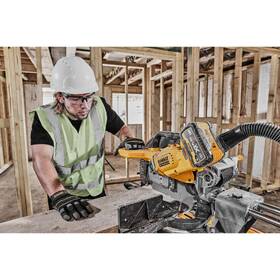 Pila pokosová Dewalt DCS781N 
